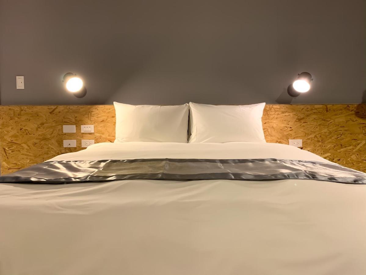 Raise Hotel Taichung Buitenkant foto