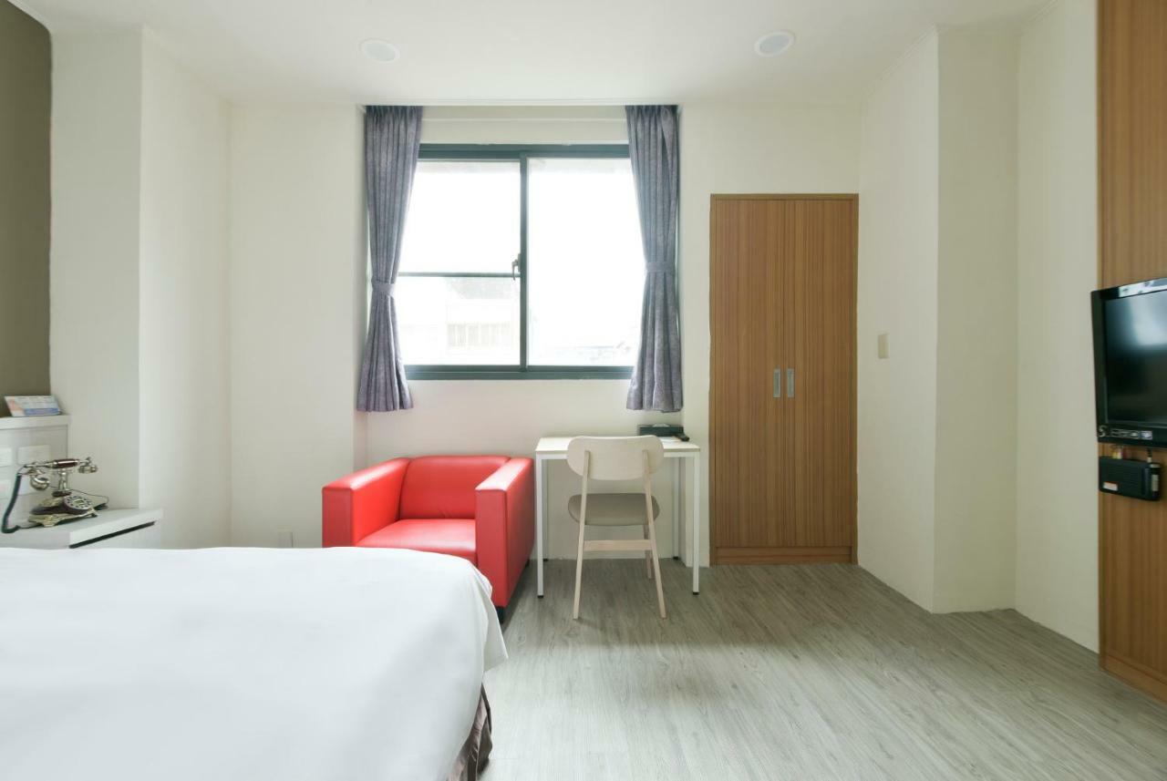 Raise Hotel Taichung Buitenkant foto